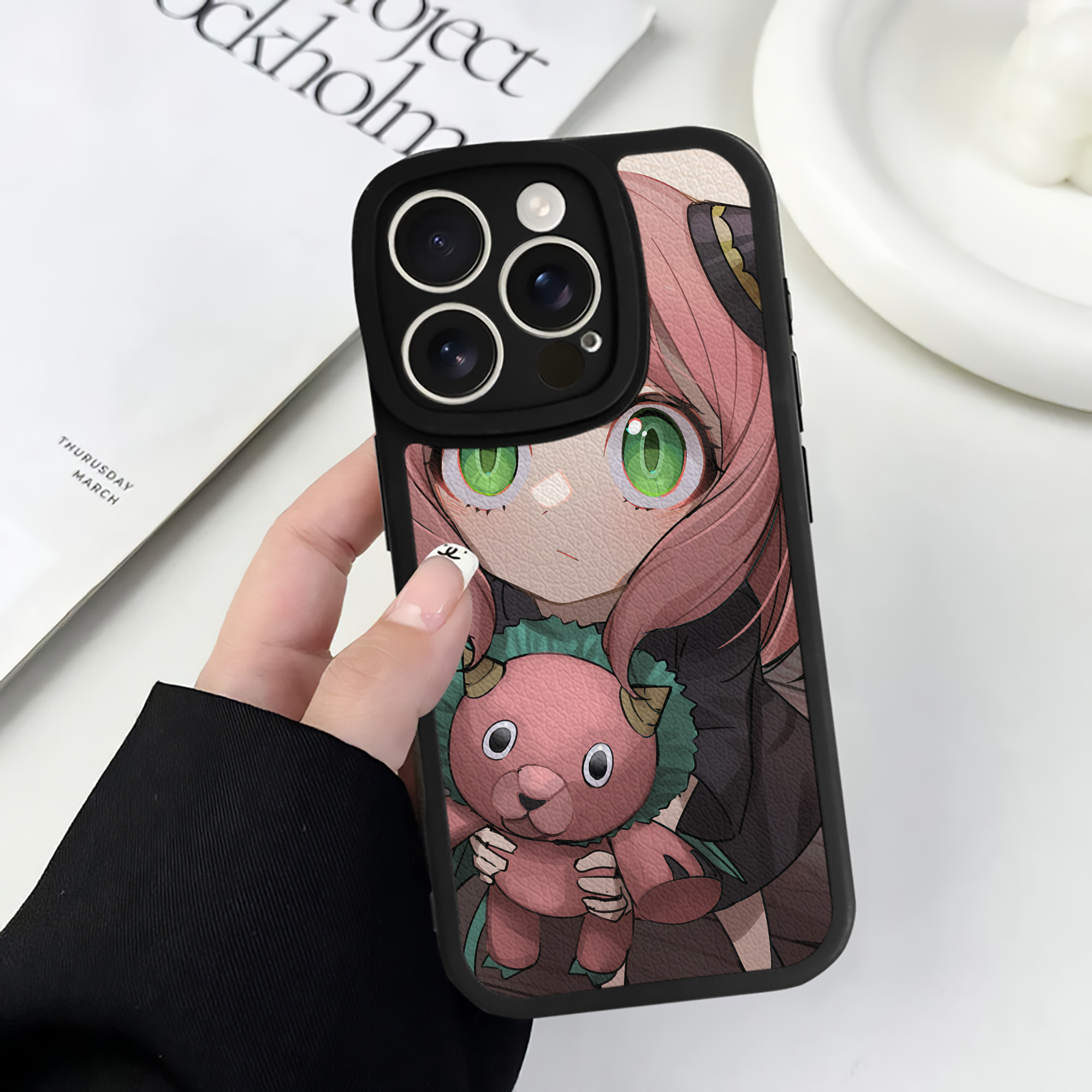 （画像用） SPY×FAMILY间谍家家酒 【iPhone 16シリーズ対応】シリコンスマホケース（レザー調） 材質：シリコン